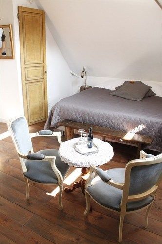 Le Flaneur Bed & Breakfast 3*